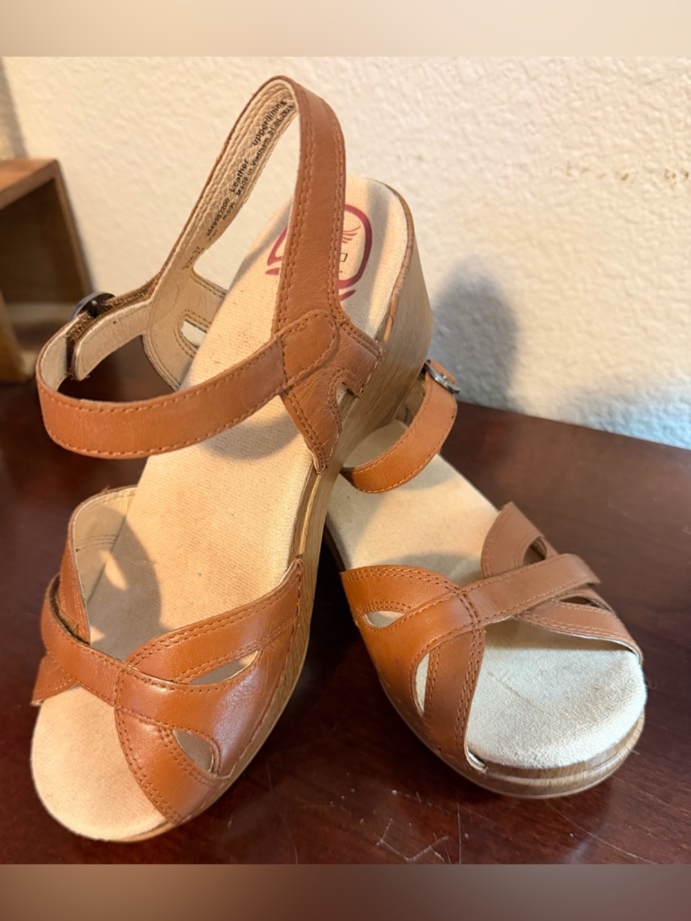 Dansko Season Sandals Camel Leather Wedge Size 37 (US 6.5–7) Comfort EUC